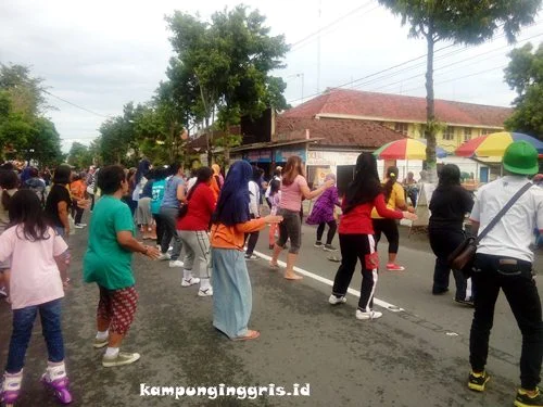 cfd kampung inggris